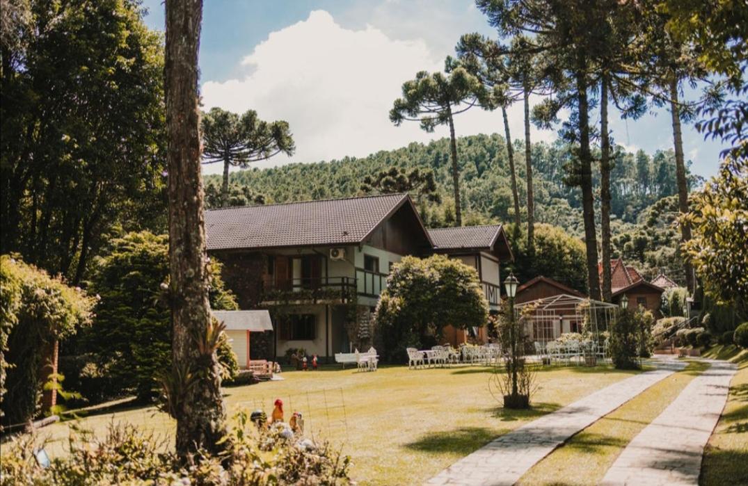 Pousada Casa Serena - Conforto E Exclusividade Em Campos Do Jordao - Campos do Jordao — Photos 2
